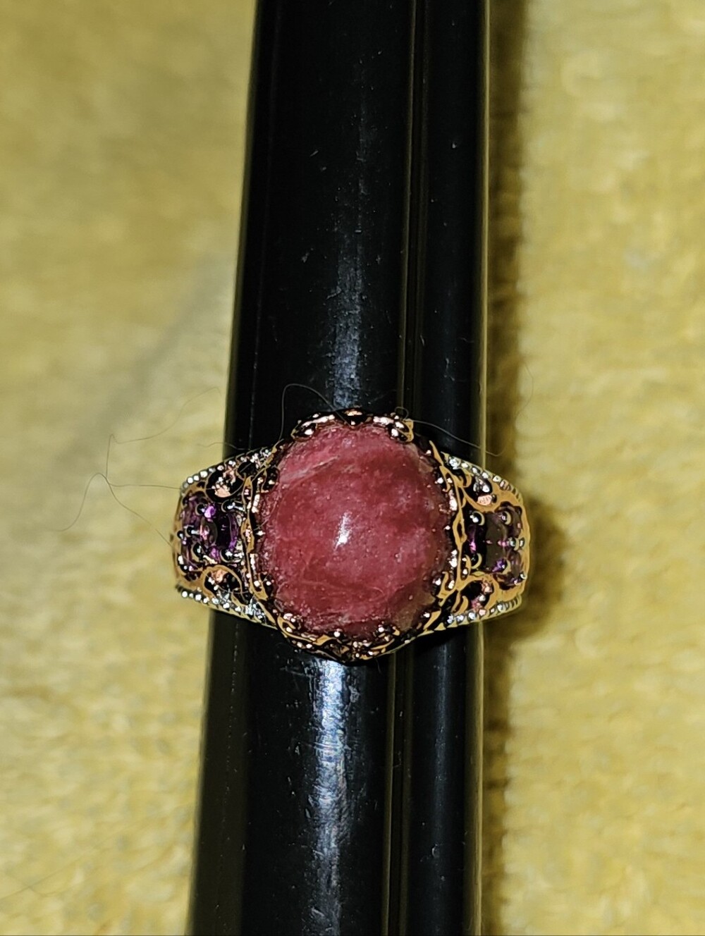 Sz 5, Thulite/Rhodolite Garnet Victoria Blossom Ring, TGW 6.65 Carats, See Below